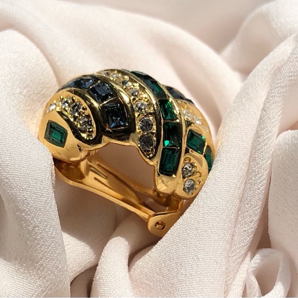 Vintage Christian Dior Crystal Clip On Huggie Yellow Gold Plated Earrings Signed - Picture 4 of 8